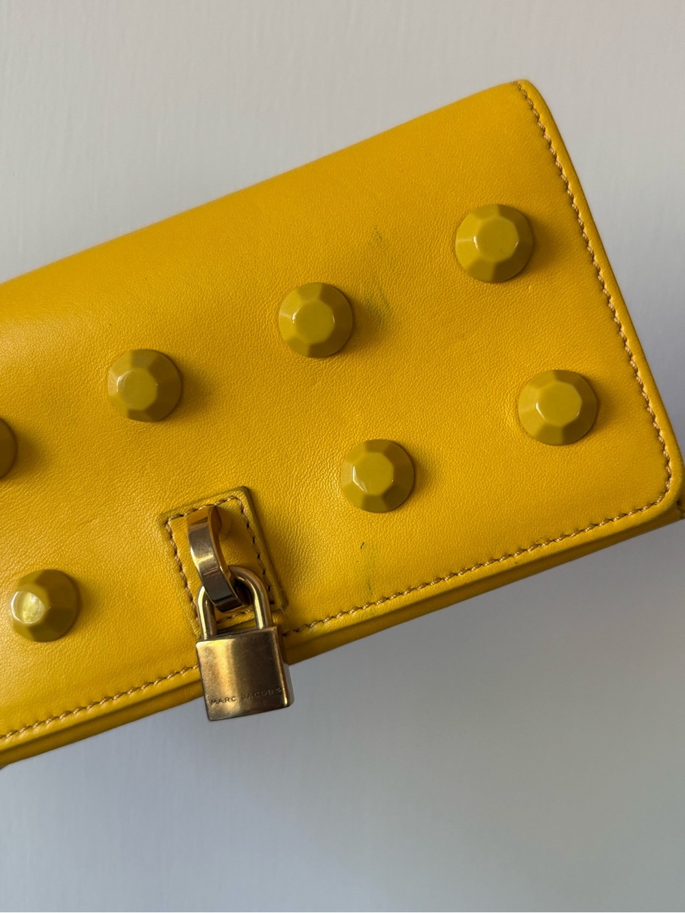 Marc Jacob’s yellow studded wallet - Picture 2 of 8